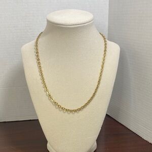 Elegant Gold Tone Chain Necklace